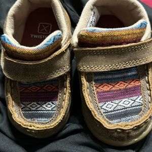 Baby size 4 twisted X moccasins like new